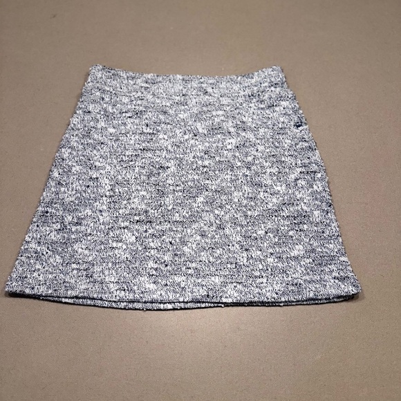 Lou & Grey A-Line Mini Skirt - Picture 2 of 7
